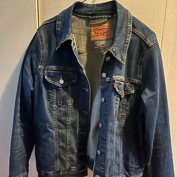 Levi's Denim Trucker Jacket--1X - Picture 1 of 3